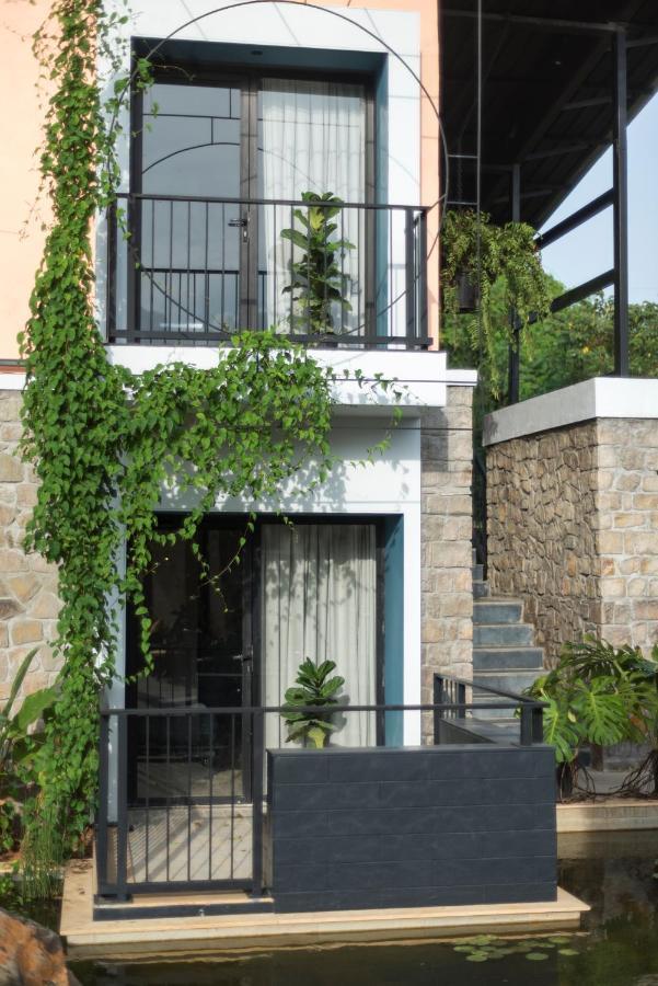 Hotel East India House Gorai Exterior foto